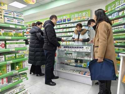 贵阳市联合推进本地药品销售专柜建设，优化零售服务新格局