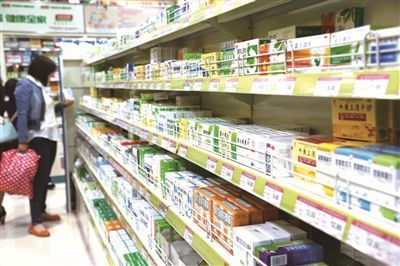 半年报出炉，四大药店争锋下药品零售新格局